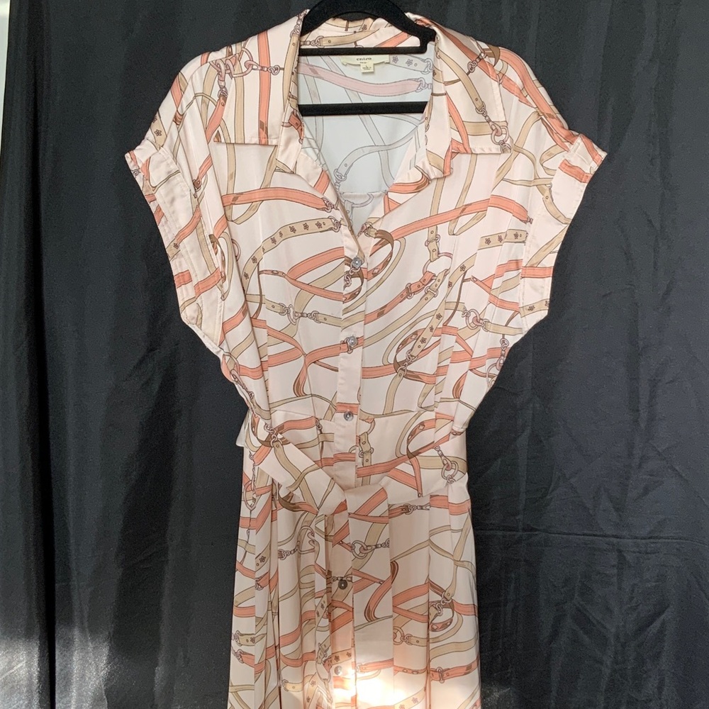 Entro Peach and Cream Midi Dress